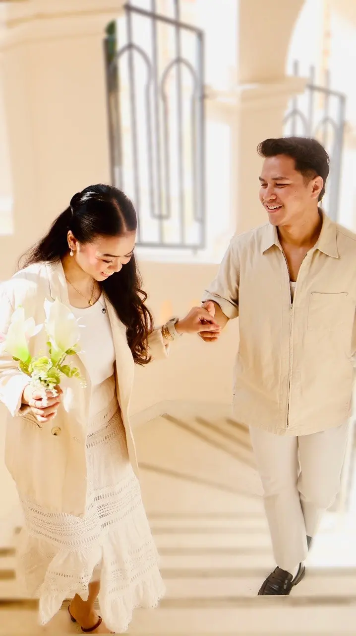 Elegant couple pre-wedding portrait